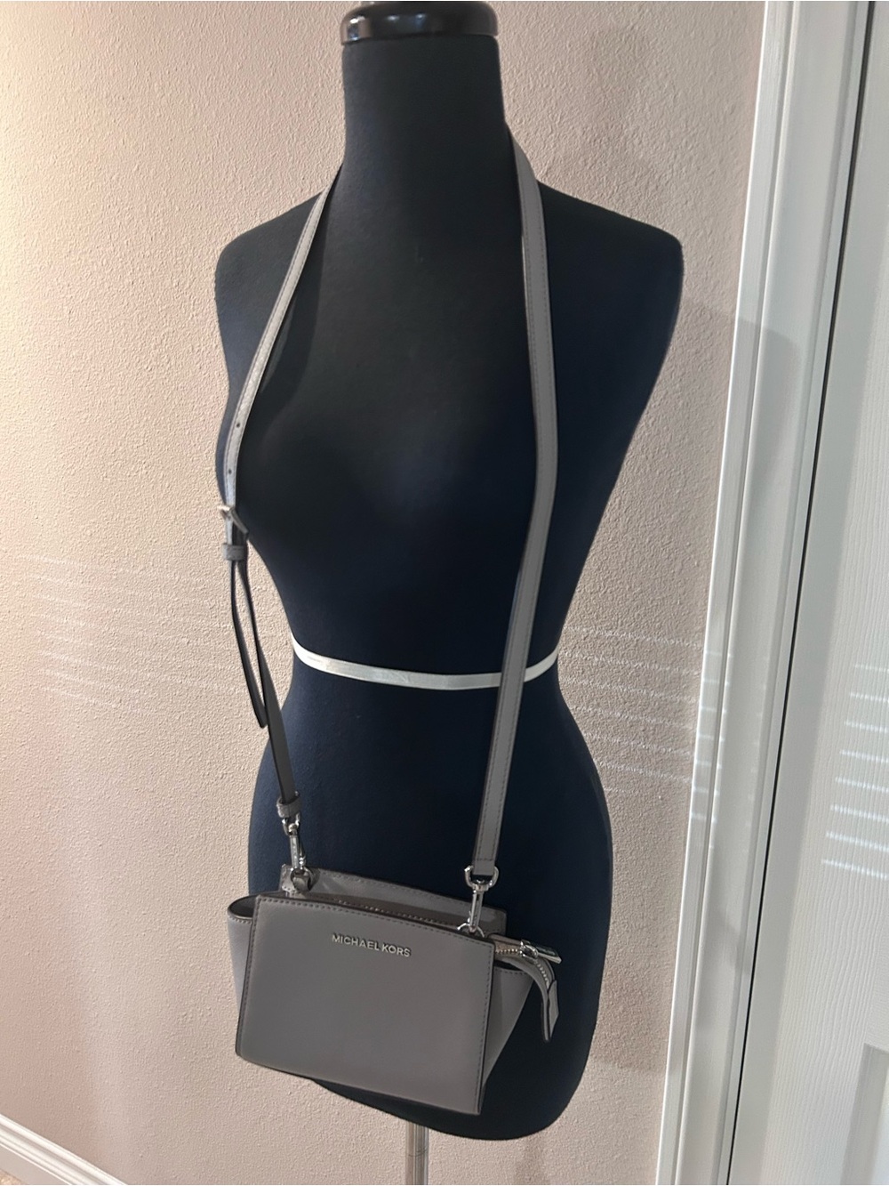 MICHAEL Michael Kors Gray Leather Crossbody with Adjustable Strap